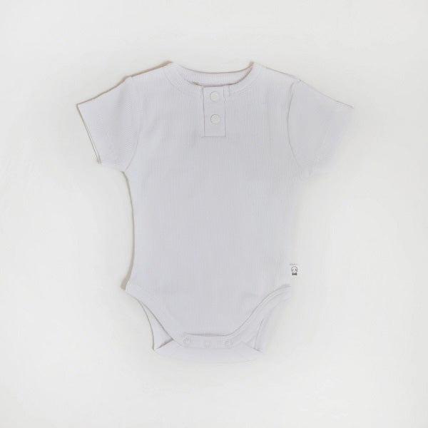 SNUGGLE HUNNY KIDS | Milk Short Sleeve Bodysuit